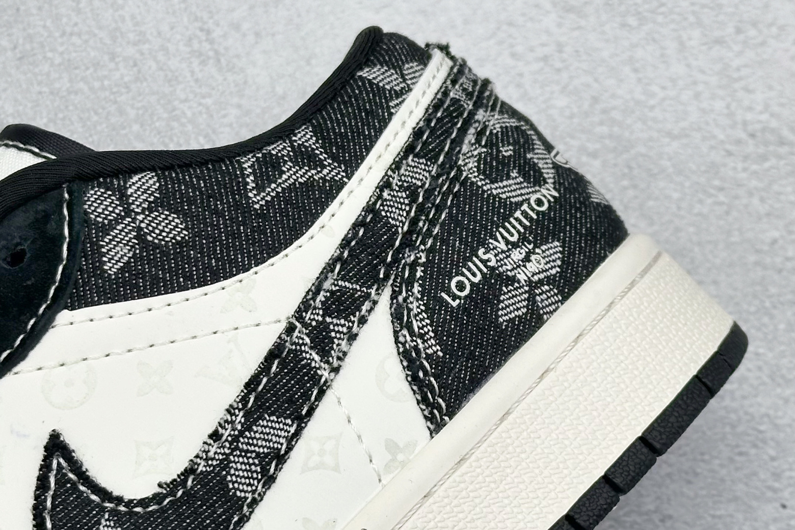 XC版Air Jordan 1 Low AJ1 乔1 LV联名 黑布红标 高端定制 低帮复古篮球鞋 YX5066-369