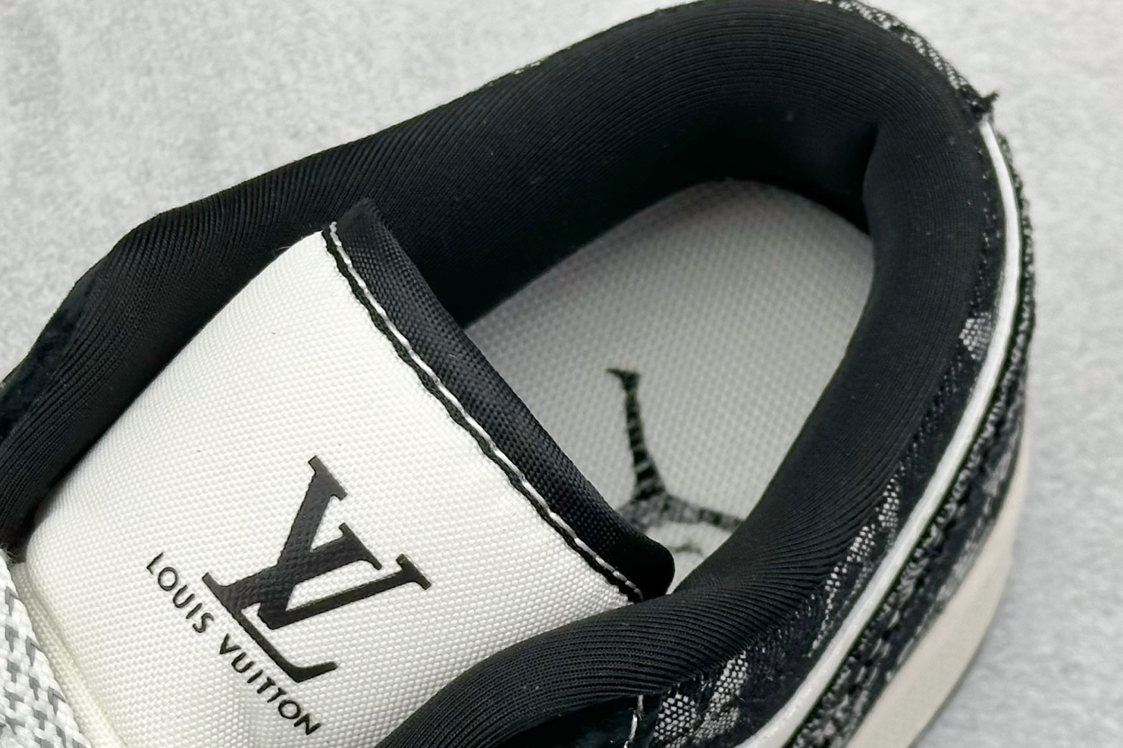 XC版Air Jordan 1 Low AJ1 乔1 LV联名 黑布红标 高端定制 低帮复古篮球鞋 YX5066-369