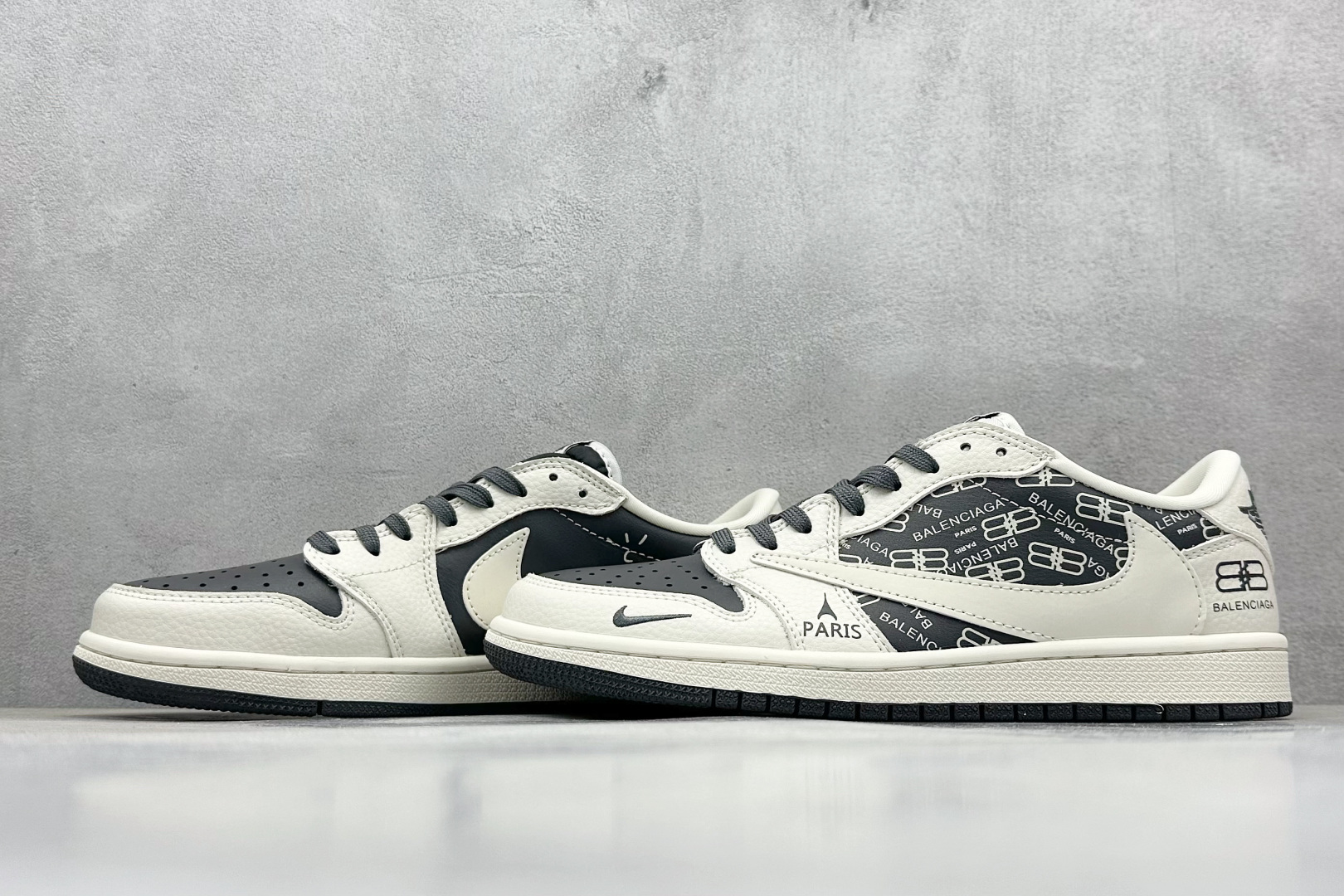XC版Travis Scott x Fragment Design x Air Jordan 1 Low SP AJ1 乔1 巴黎世家联名 米白黑印花 低帮文化休闲板鞋 LD2025-019