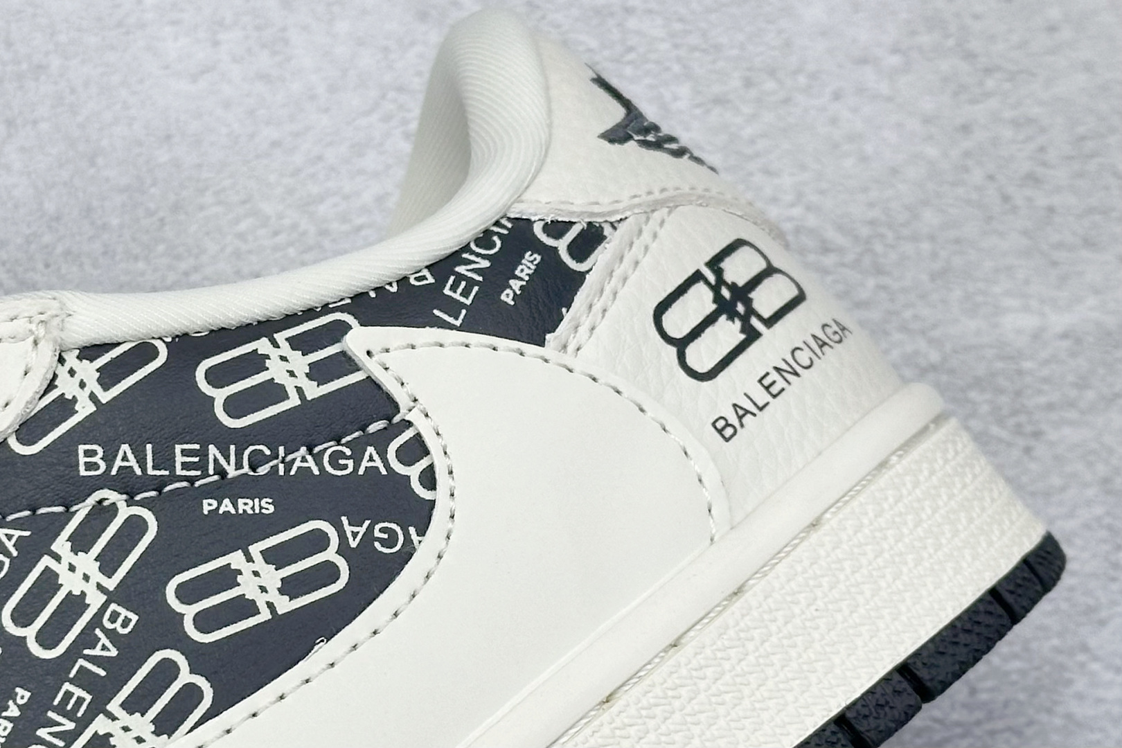 XC版Travis Scott x Fragment Design x Air Jordan 1 Low SP AJ1 乔1 巴黎世家联名 米白黑印花 低帮文化休闲板鞋 LD2025-019