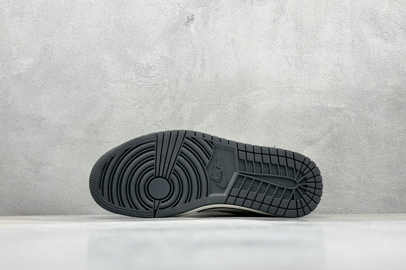 XC版Travis Scott x Fragment Design x Air Jordan 1 Low SP AJ1 乔1 巴黎世家联名 米白黑印花 低帮文化休闲板鞋 LD2025-019