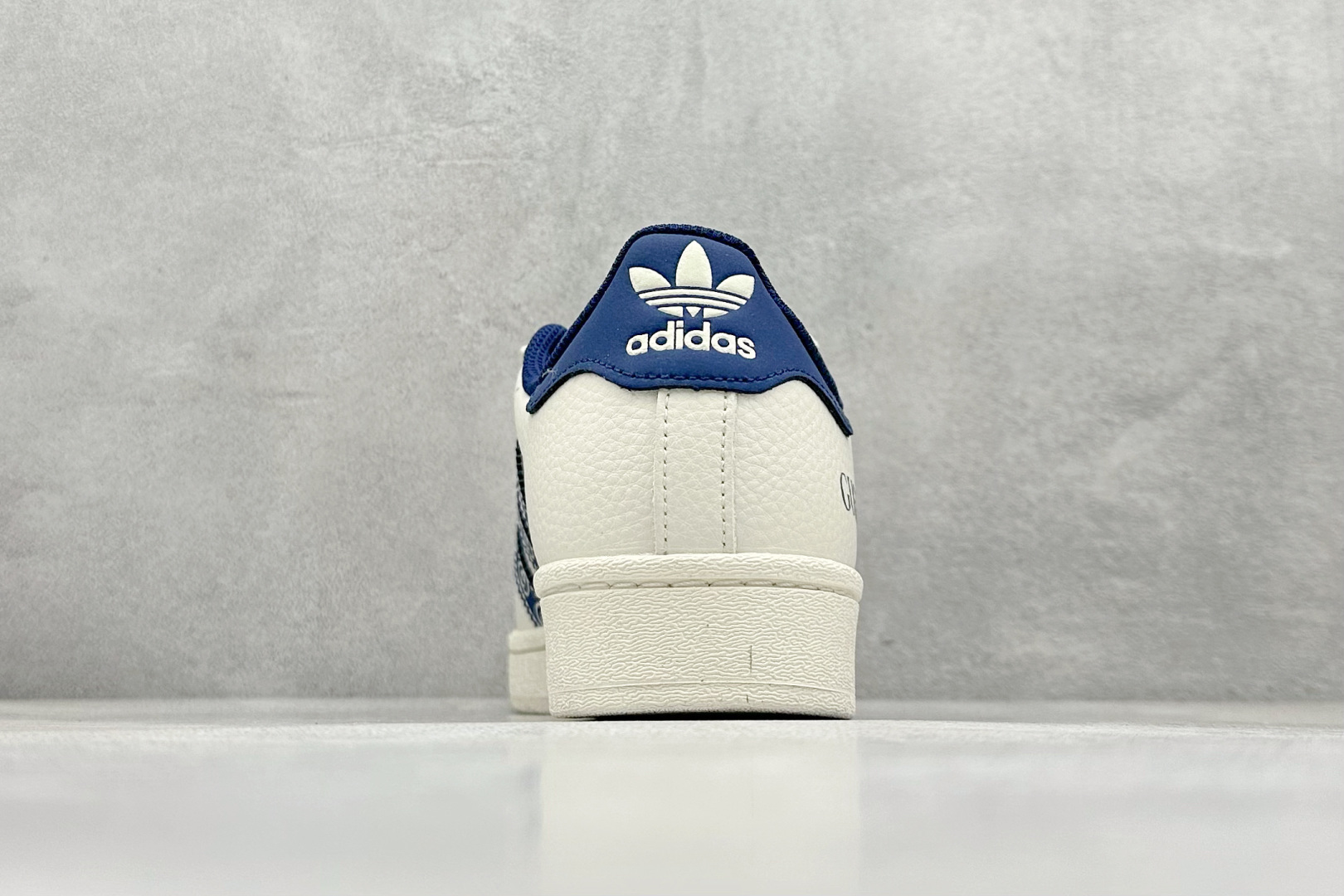 AD Originals Superstar x GUCCI 白蓝 AD8012