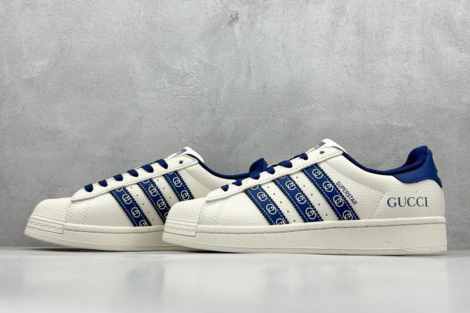 AD Originals Superstar x GUCCI 白蓝 AD8012