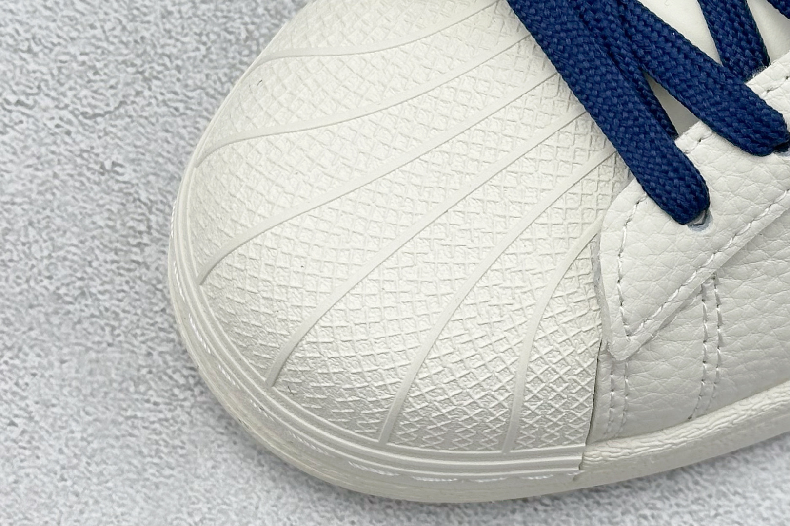 AD Originals Superstar x GUCCI 白蓝 AD8012