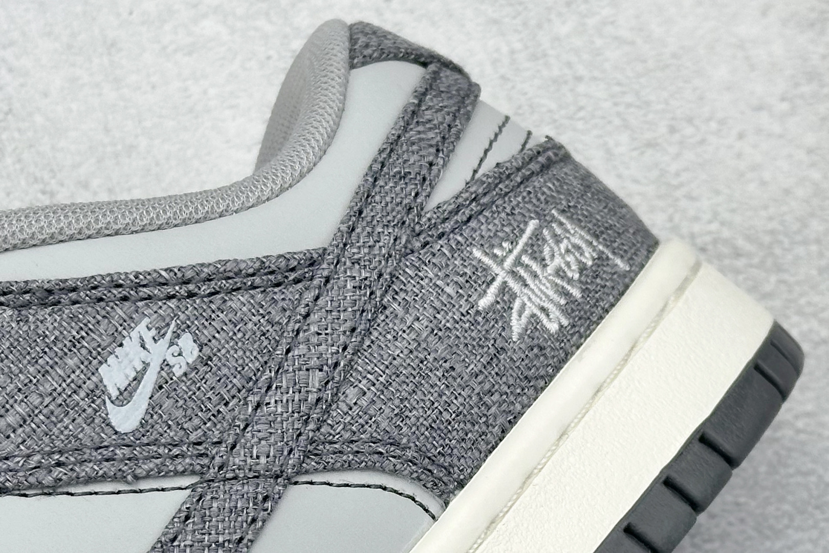 Nike SB Dunk Low x Stussy 黑灰小勾 FX1588-306