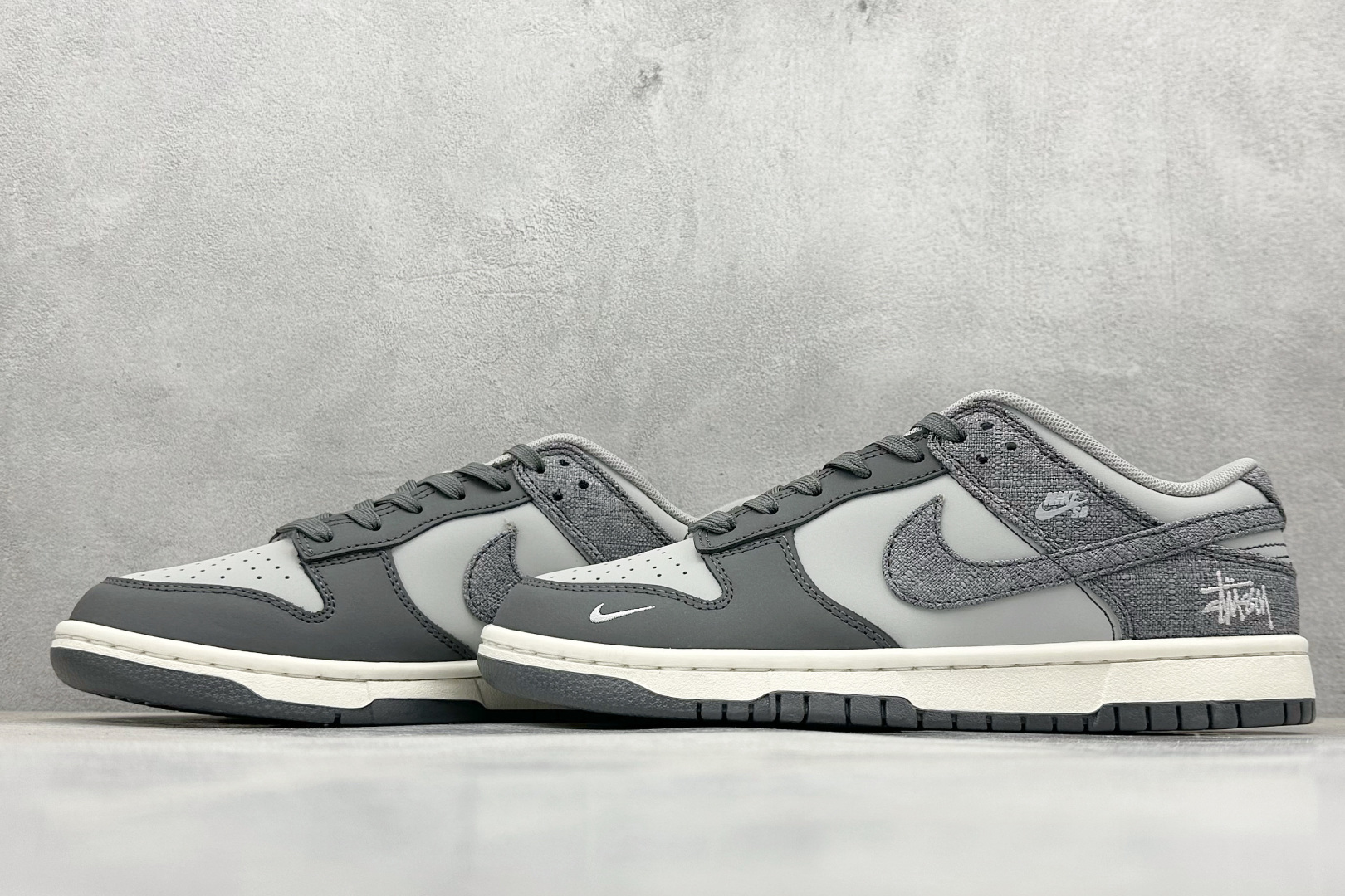 Nike SB Dunk Low x Stussy 黑灰小勾 FX1588-306