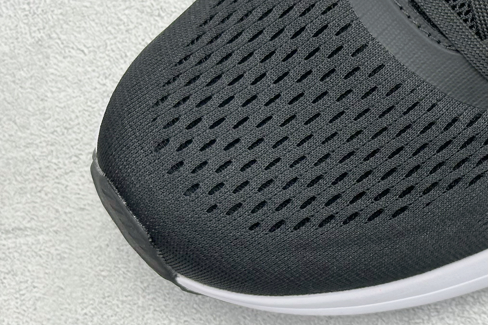 AD Supernova Rise 阿迪全新休闲轻跑鞋 AQ0885