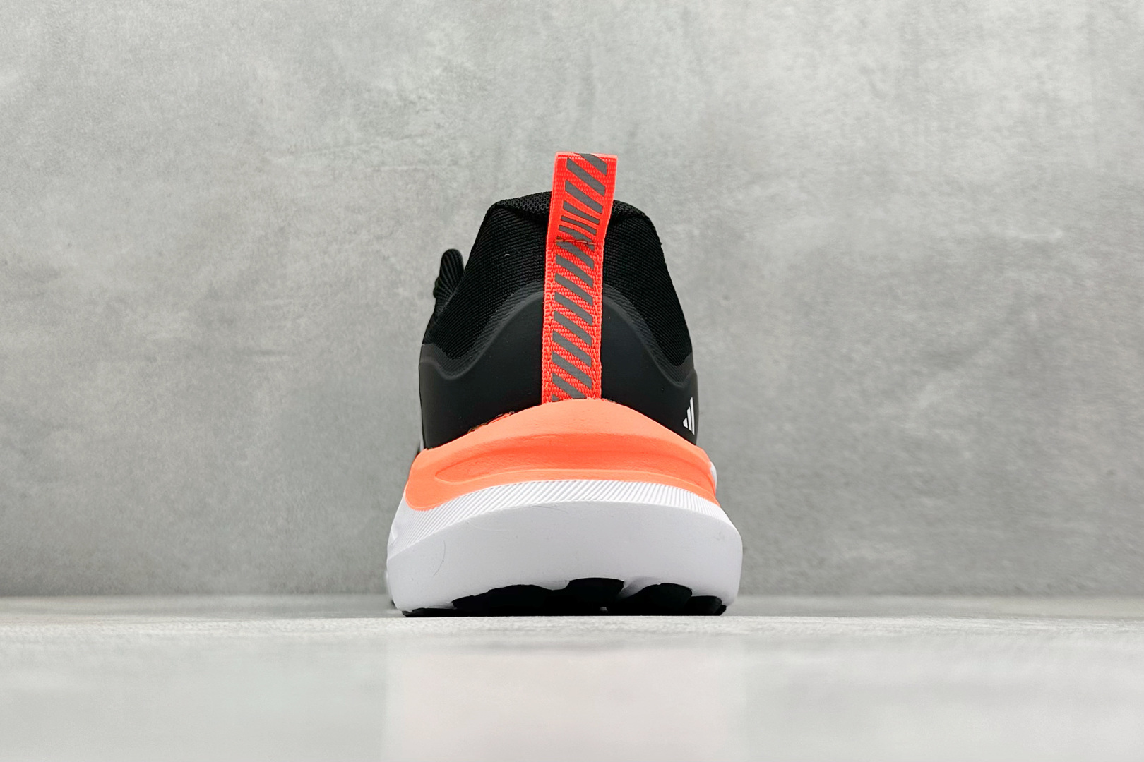 AD Supernova Rise 阿迪全新休闲轻跑鞋 AQ0885