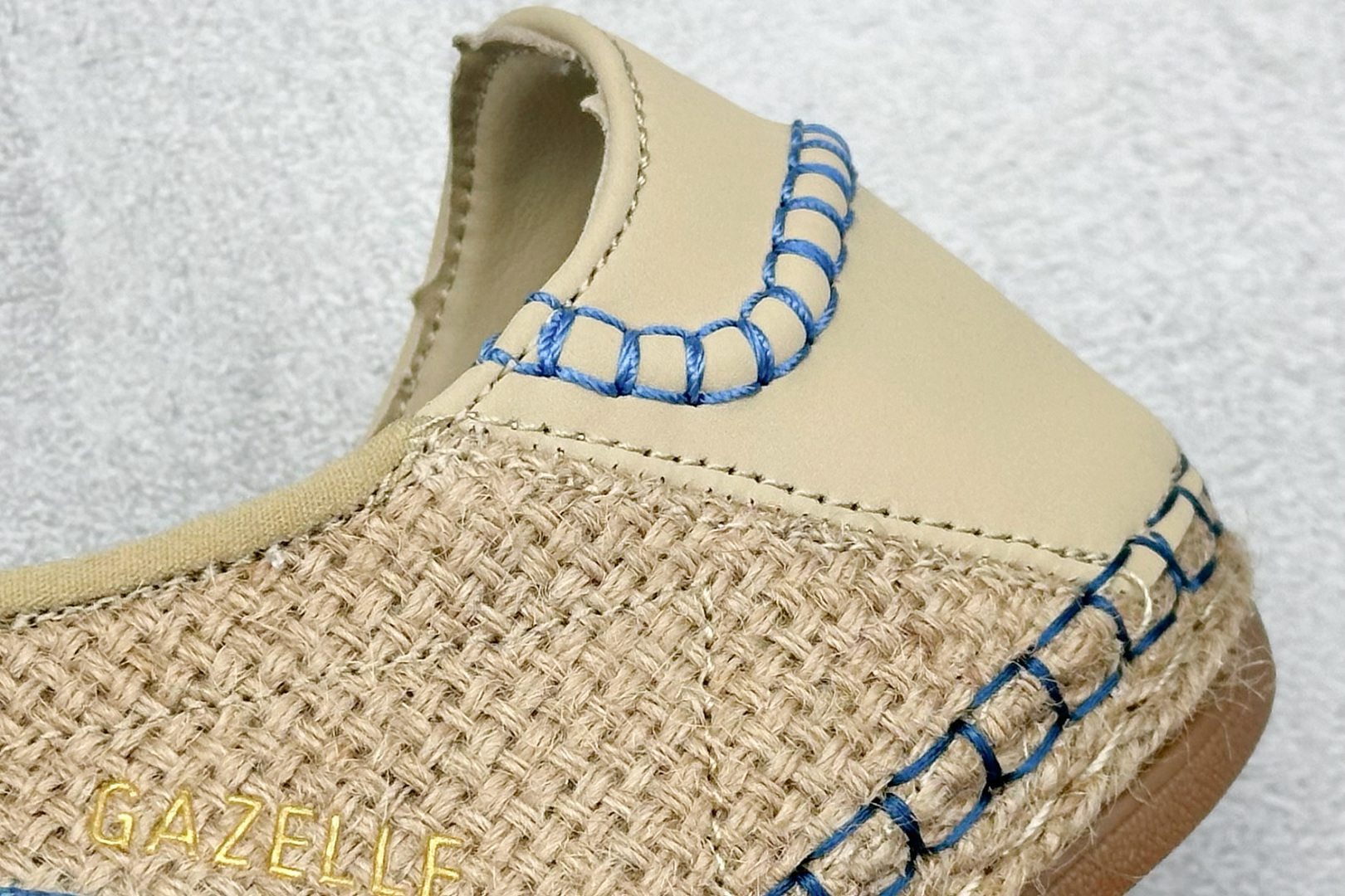 HY版CL x Adidas originals GAZELLE BY EDISON CHEN 柔软舒适低帮板鞋 IH3641