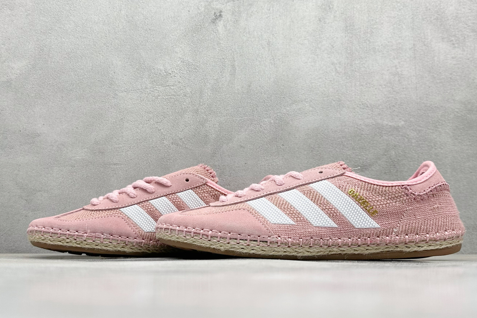 HY版CL x Adidas originals GAZELLE BY EDISON CHEN 柔软舒适低帮板鞋 IH3144