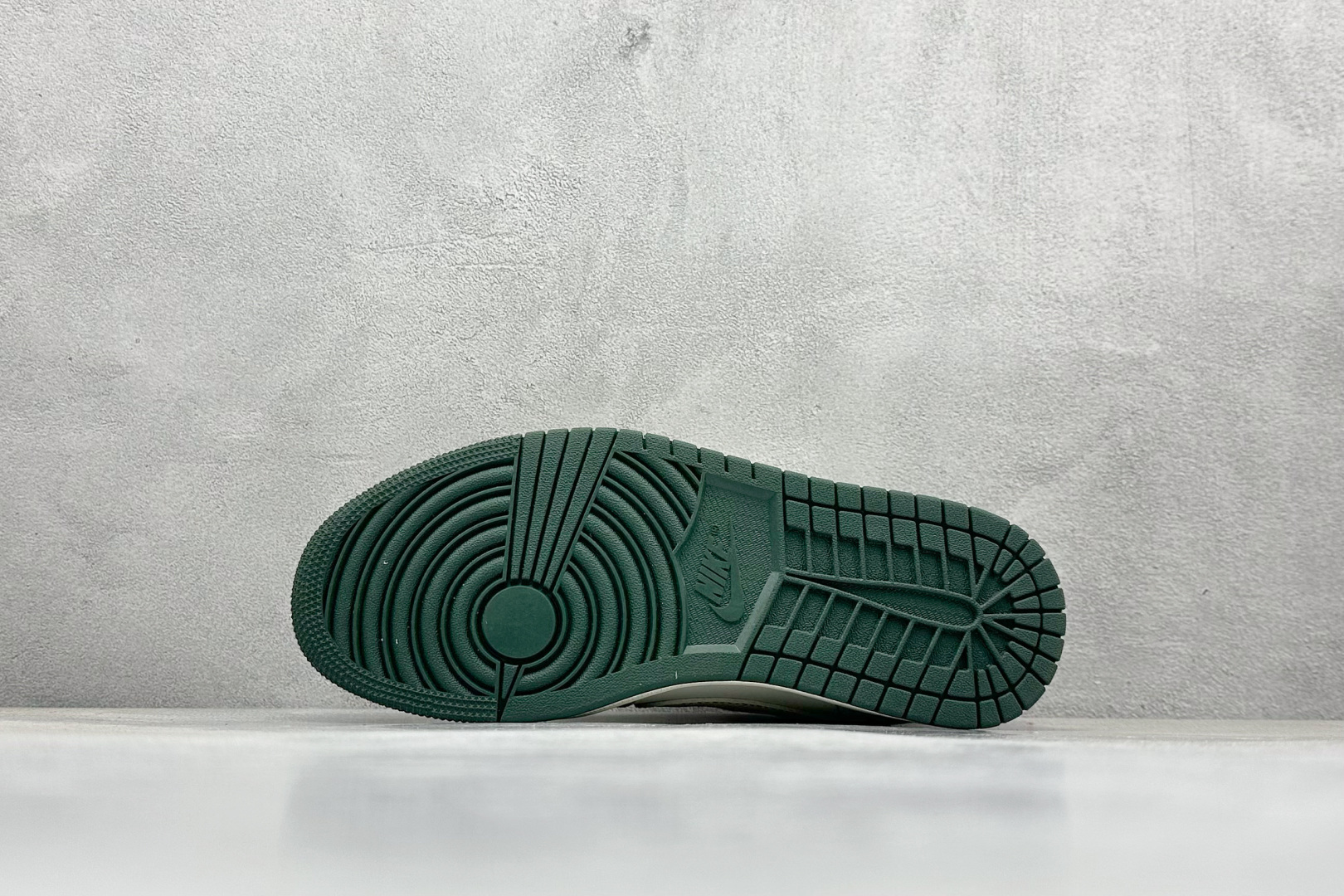 SC版Travis Scott x Fragment Design x Air Jordan 1 Low SP AJ1 乔1 古驰联名 墨绿白棕 低帮文化休闲板鞋 XZ5749-006