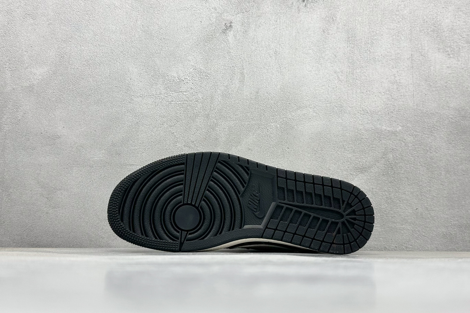 XC版Travis Scott x Nike Air Jordan 1 Low x Stussy Air Jordan 1 Low 反转黑白小钩麻绳倒钩 SJ2068-128