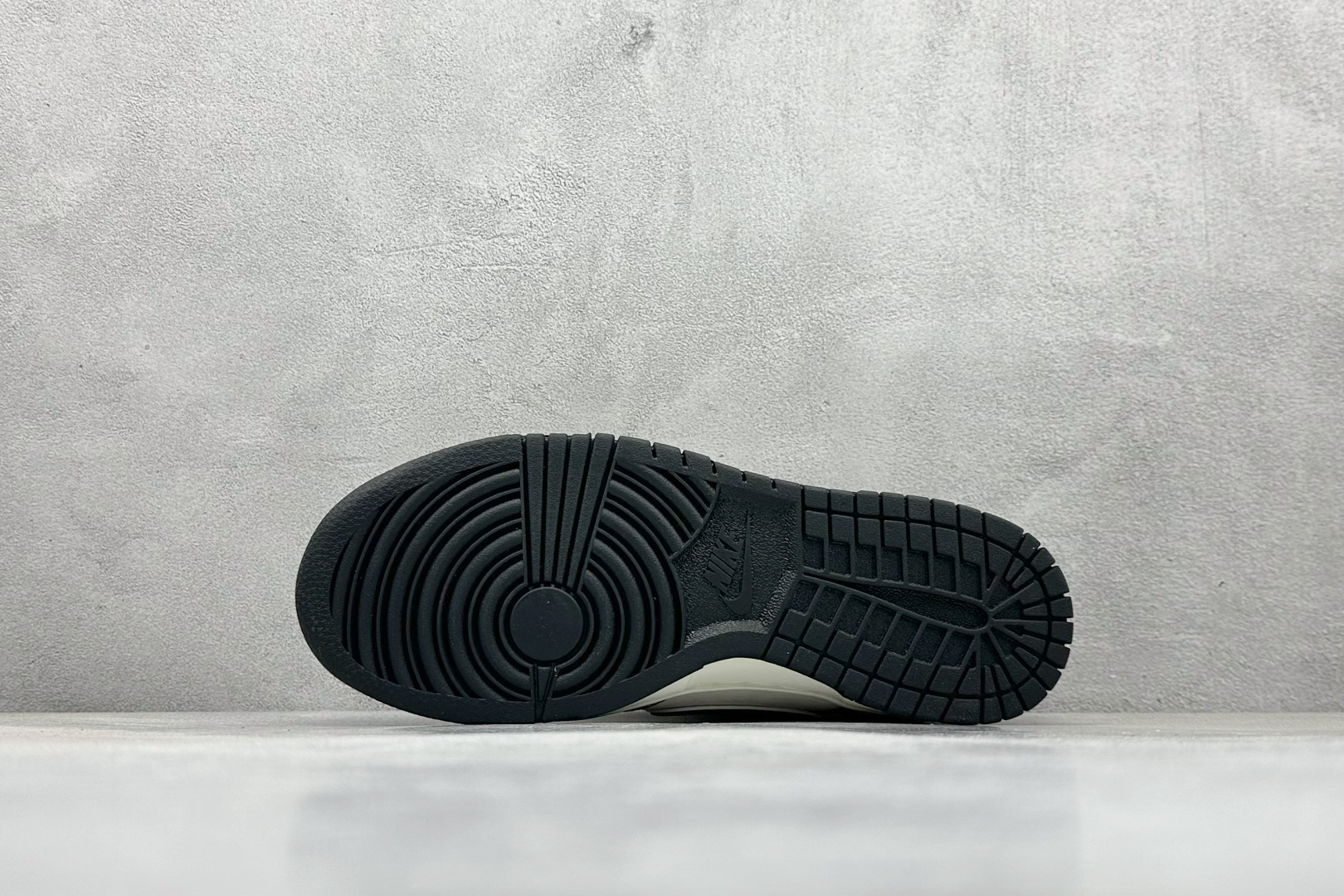 XC版Nike SB Dunk Low“北面系列——漆皮黑勾” 周年高端定制 低帮休闲板鞋 DJ2024-047