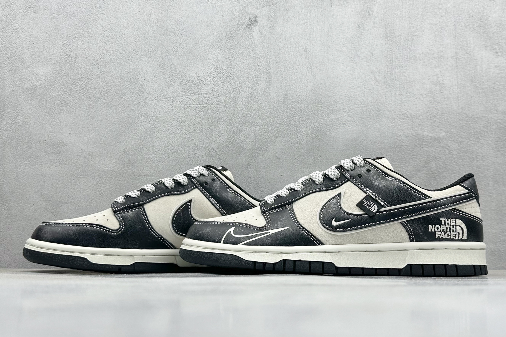 XC版Nike SB Dunk Low“北面系列——漆皮黑勾” 周年高端定制 低帮休闲板鞋 DJ2024-047