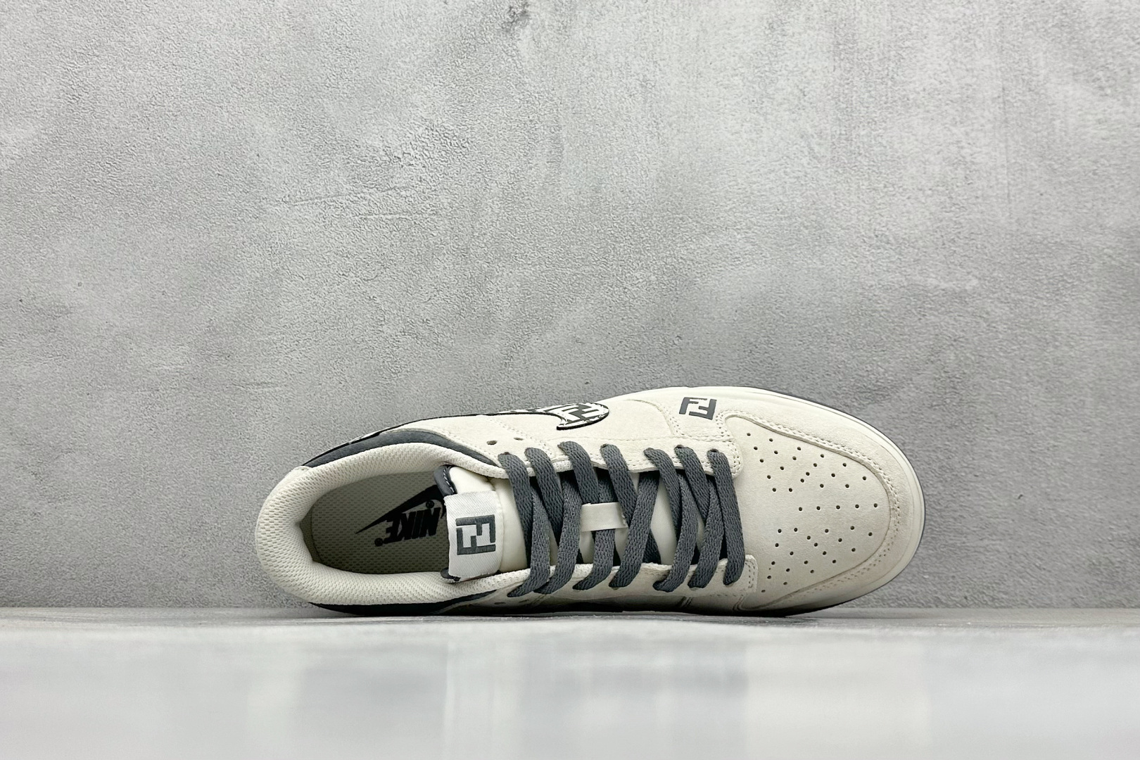 XC版Nk SB Dunk Low 芬迪联名 老花勾 周年高端定制 低帮休闲板鞋 DJ2024-046