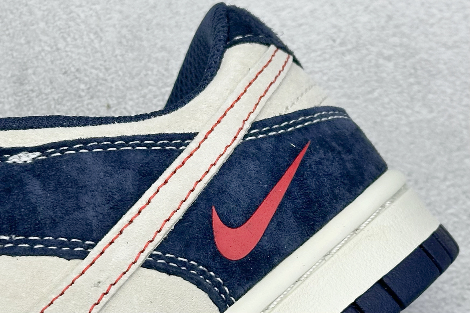 XC版Nk SB Dunk Low Supreme联名-拼色白勾勾 低帮休闲板鞋 DJ2024-045