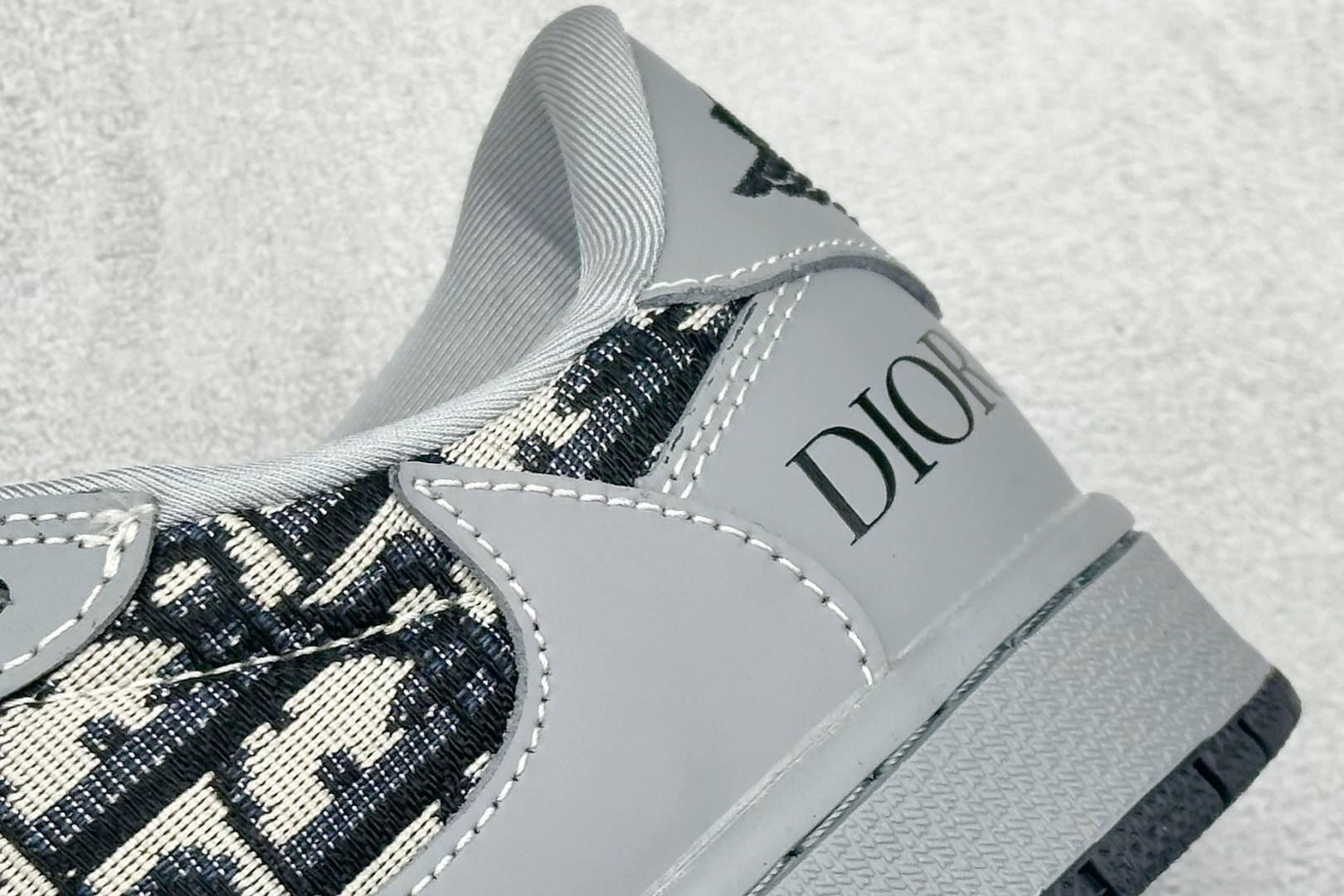 XC版Travis Scott x Fragment Design x Air Jordan 1 Low SP AJ1 乔1 迪奥联名 化石灰 低帮文化休闲板鞋 LD2025-031