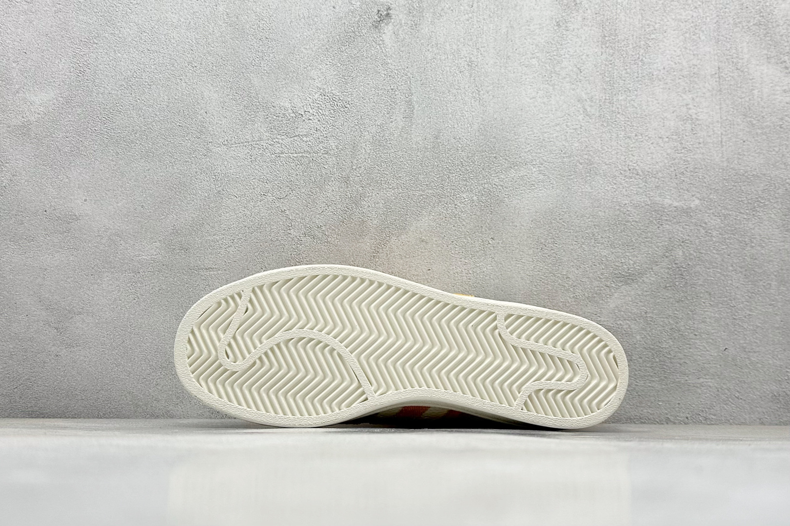 AD Originals Superstar x Louis Vuitton 白橙 AD8007