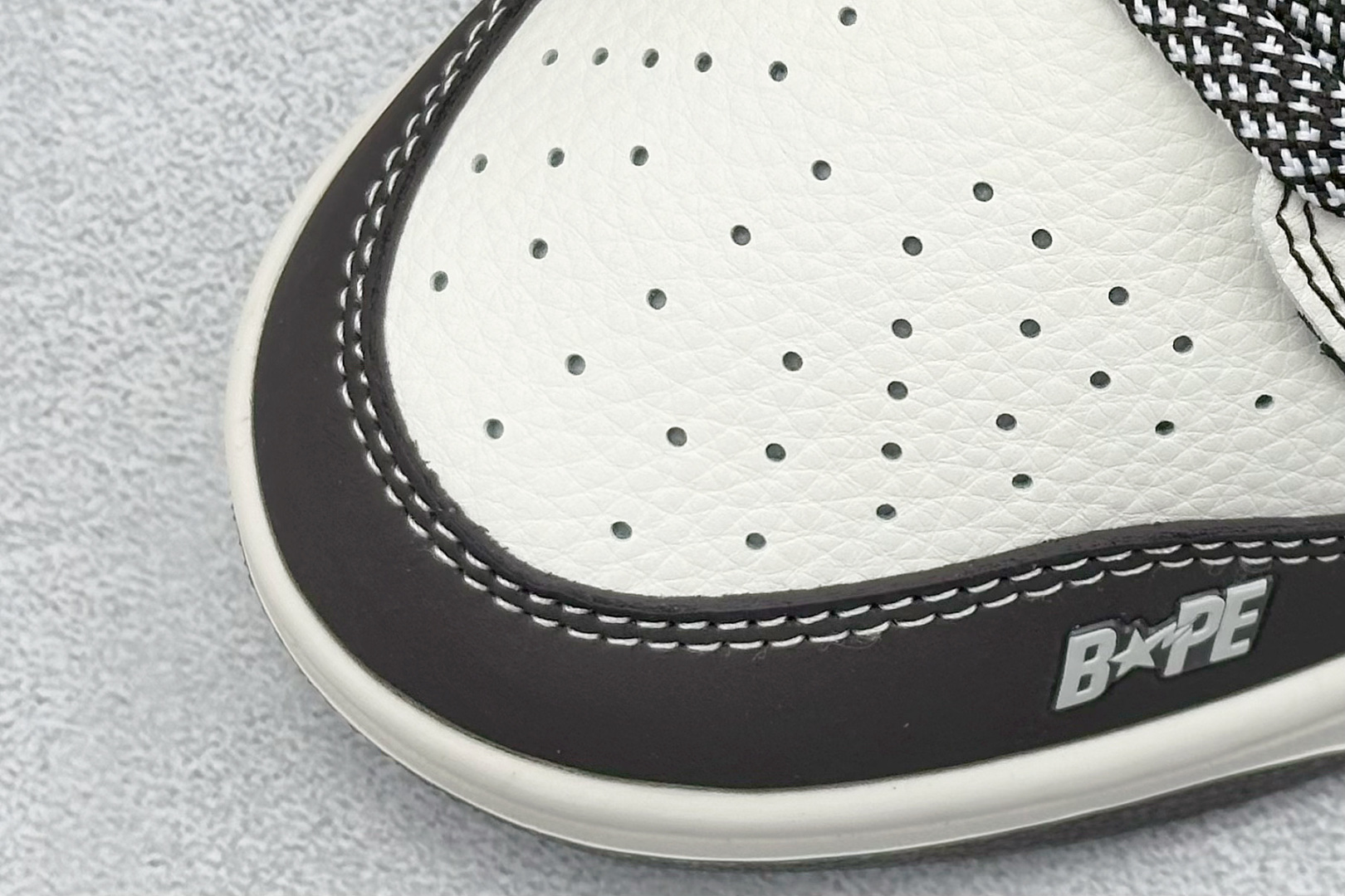 Nike SB Dunk Low x BAPE 黑白满天星 XF8698-080