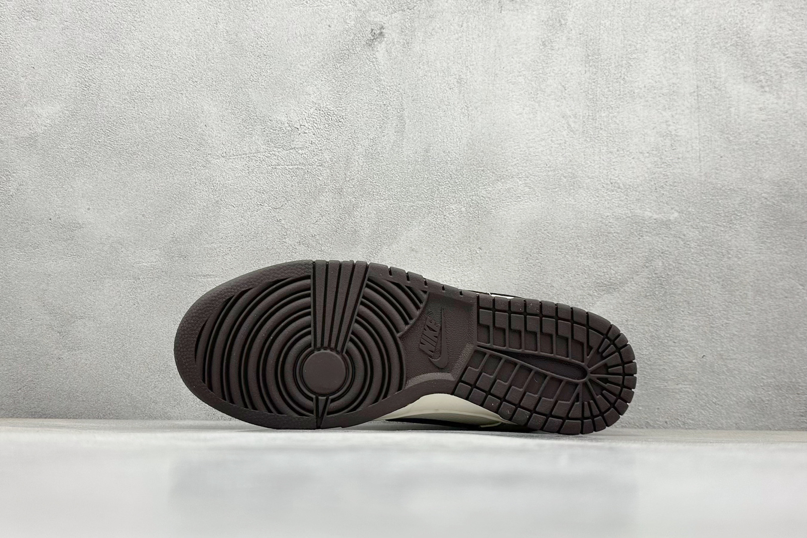 Nike SB Dunk Low x BAPE 黑白满天星 XF8698-080