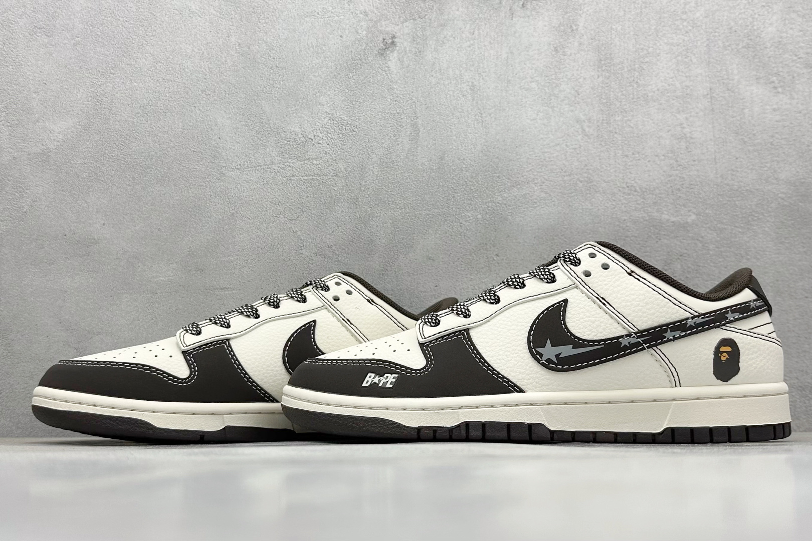 Nike SB Dunk Low x BAPE 黑白满天星 XF8698-080