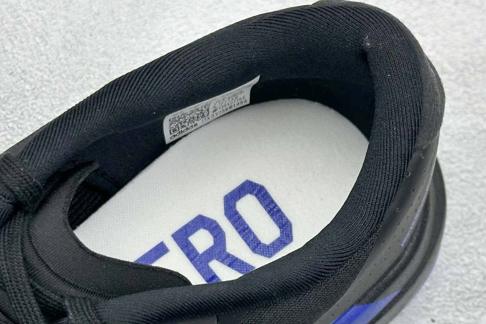 PAdidas Adizero Evo SL 阿迪超轻透气缓震跑鞋 JP7148