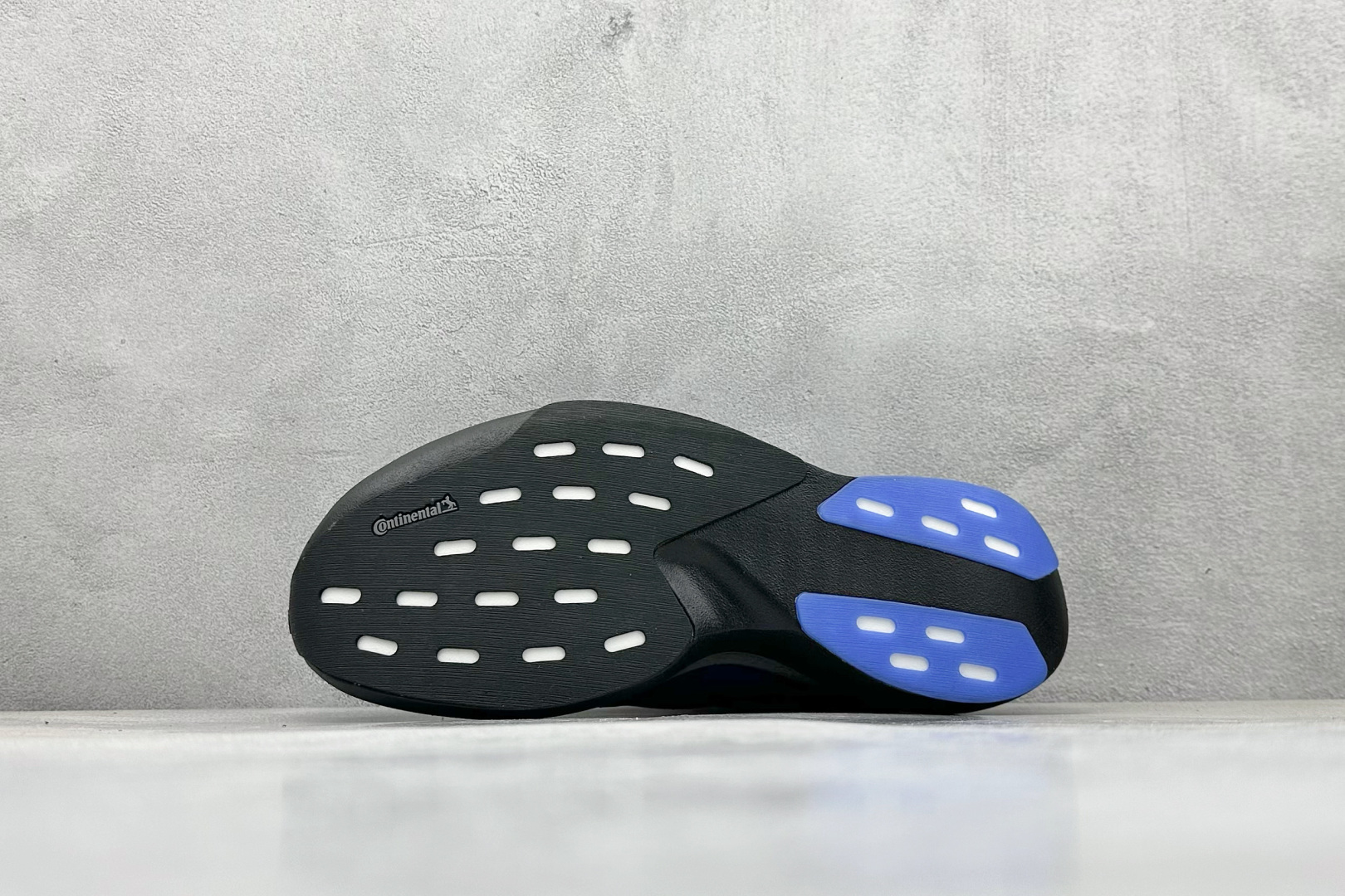 PAdidas Adizero Evo SL 阿迪超轻透气缓震跑鞋 JP7148