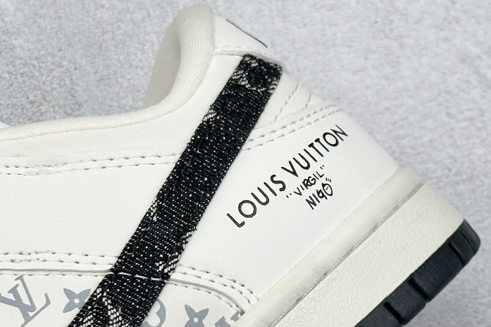 SC版Nike SB Dunk Low LV联名 米黑牛仔 周年高端定制 低帮休闲板鞋 JH8310-946