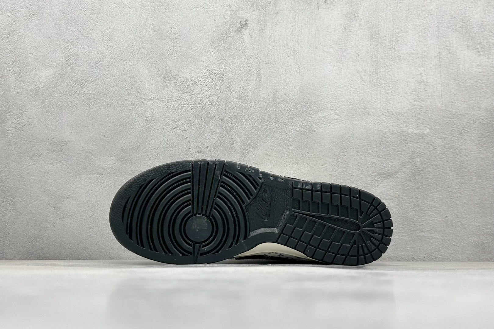 SC版Nike SB Dunk Low LV联名 米黑牛仔 周年高端定制 低帮休闲板鞋 JH8310-946