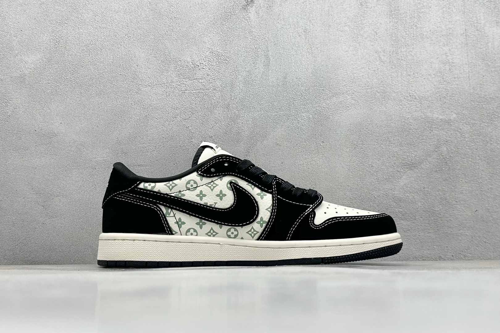 XC版Fragment x Travis Scott x LV Air Jordan 1 Low 三方联名倒钩 LX1988-200
