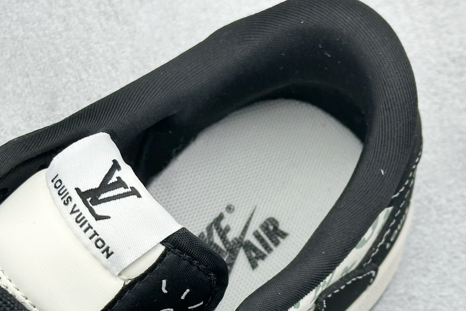 XC版Fragment x Travis Scott x LV Air Jordan 1 Low 三方联名倒钩 LX1988-200