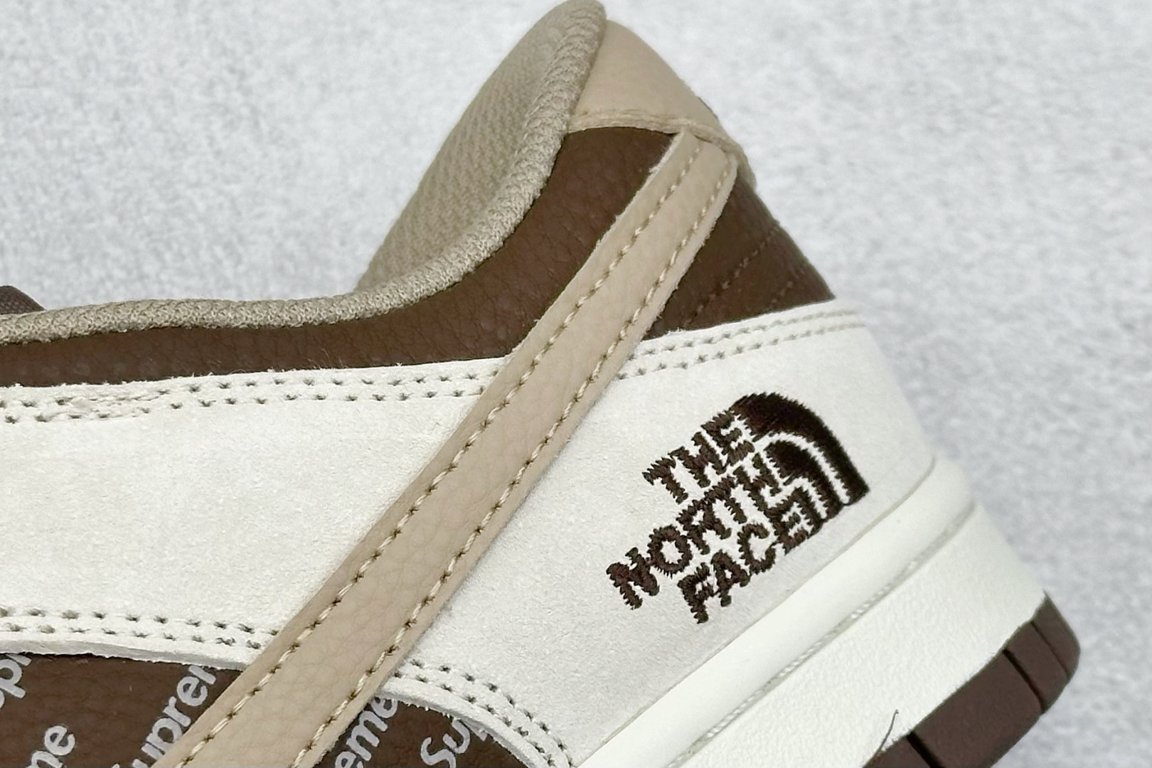 XC版 Nike SB Dunk Low x Supreme x The North Face 米棕小钩 DJ2024-056