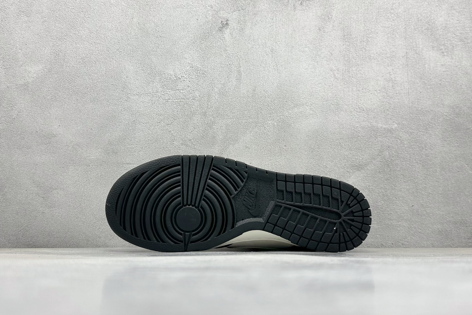 XC版Nk SB Dunk Low BAPE联名 泼墨猪八白勾 周年高端定制 低帮休闲板鞋 DJ2024-053