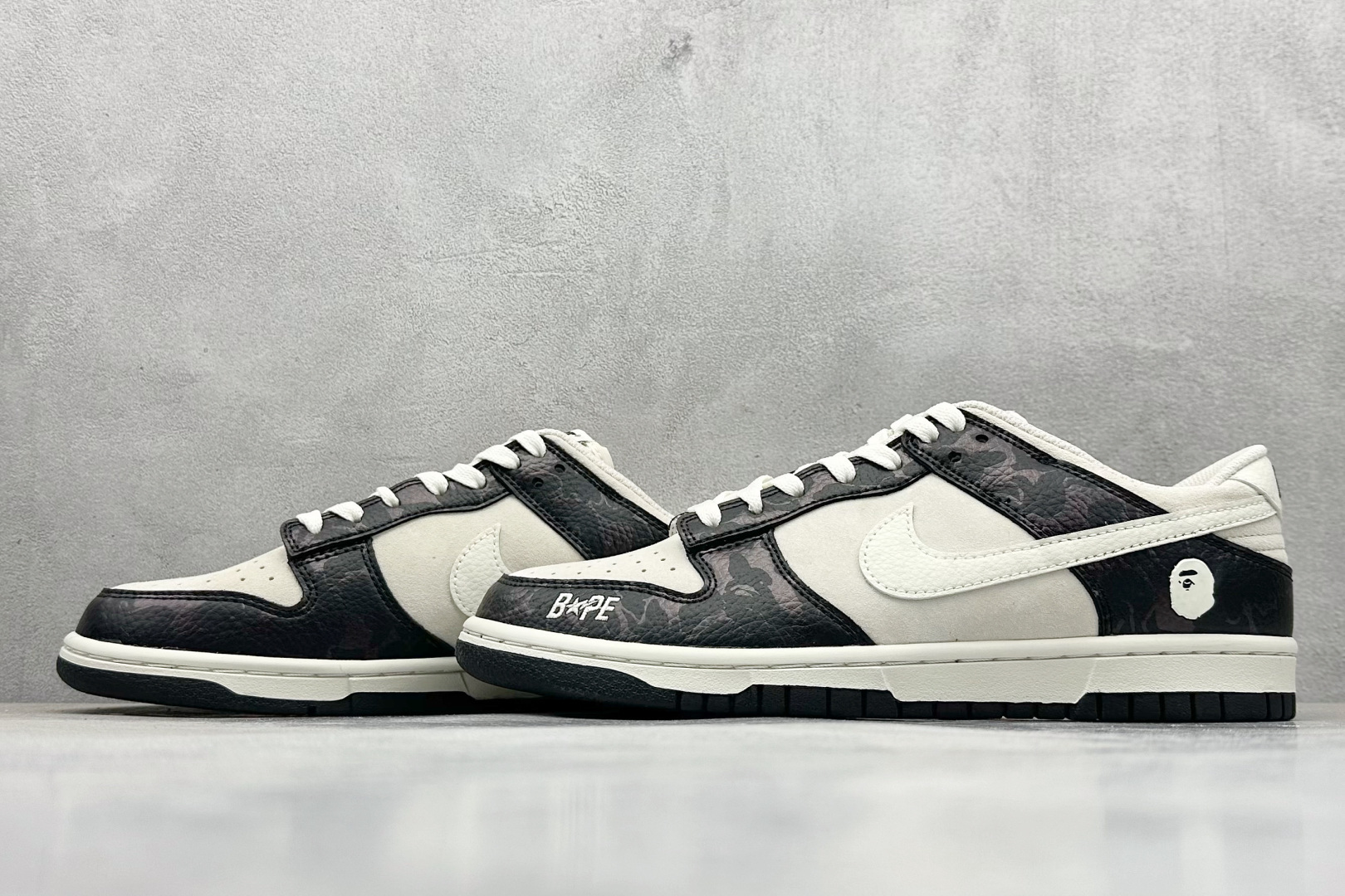 XC版Nk SB Dunk Low BAPE联名 泼墨猪八白勾 周年高端定制 低帮休闲板鞋 DJ2024-053