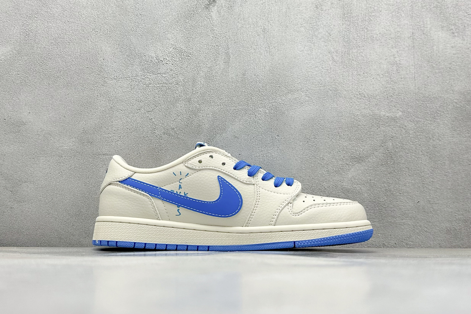 XC版Travis Scott x Fragment Design x Air Jordan 1 Low SP AJ1 乔1 叮当猫 低帮文化休闲板鞋 XS2024-068