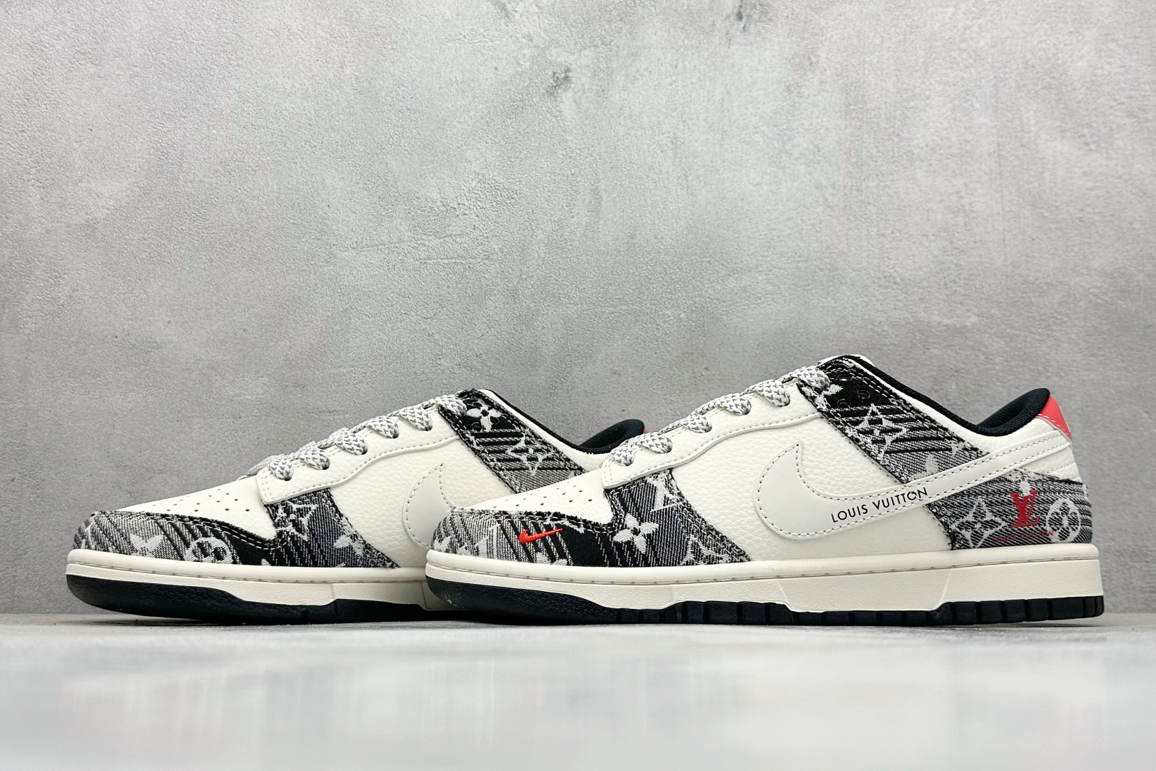 XC版Nike SB Dunk Low LV联名 黑牛仔白勾勾 周年高端定制 低帮休闲板鞋 FC1688-233