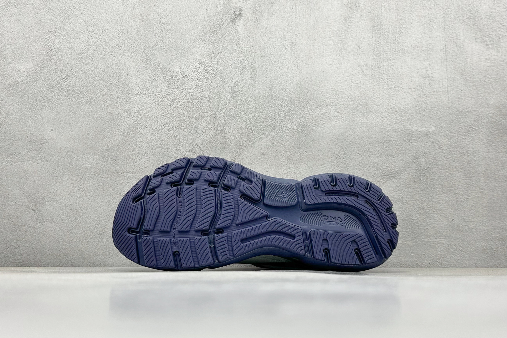 Brooks Ghost 15代 布鲁克斯 系列低帮透气缓震支撑休闲运动慢跑鞋 120380 1B 195