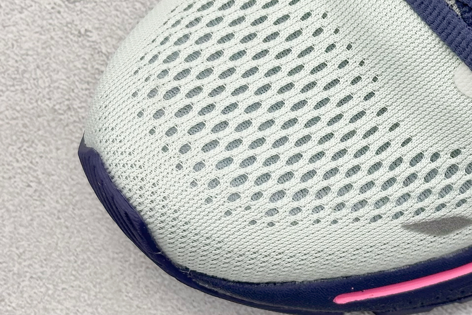 Brooks Ghost 15代 布鲁克斯 系列低帮透气缓震支撑休闲运动慢跑鞋 120380 1B 195