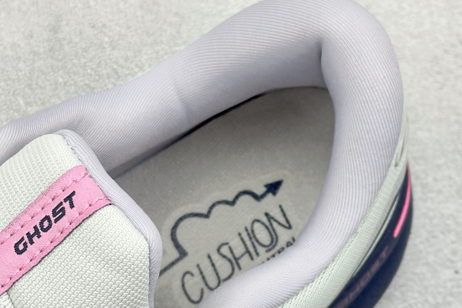 Brooks Ghost 15代 布鲁克斯 系列低帮透气缓震支撑休闲运动慢跑鞋 120380 1B 195