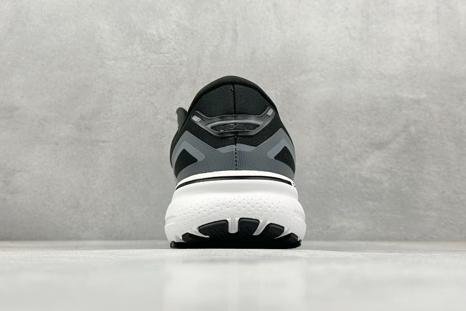 Brooks Ghost 15代 布鲁克斯 系列低帮透气缓震支撑休闲运动慢跑鞋 120380 1B 012