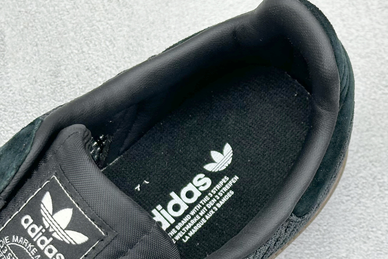 AD Original Samba 复古经典轻便板鞋 JI4647