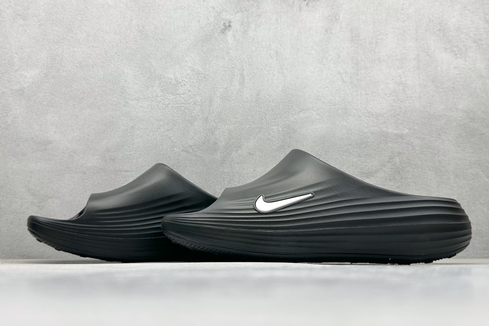 Nike ReactX Rejuven8 Slide 耐克夏日穿搭凉鞋 HV4479-011