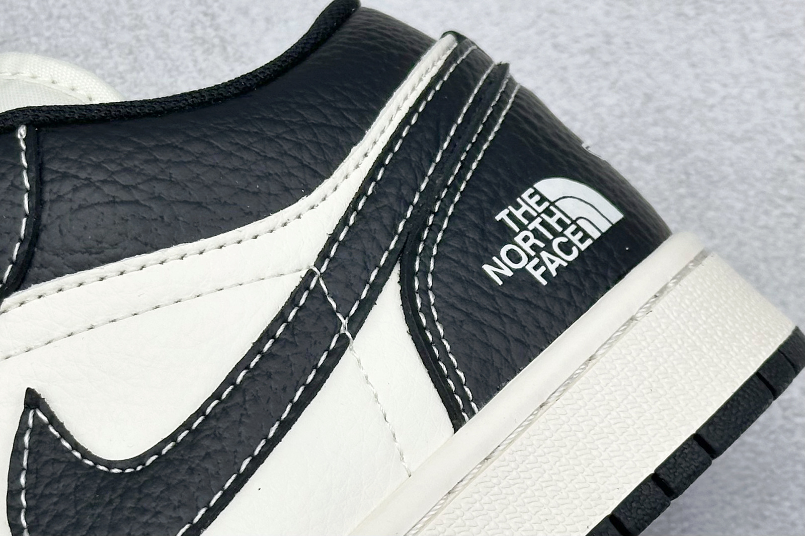 Fragment x Travis Scott x 北面联名 Air Jordan 1 Low 三方联名 XX2418-018