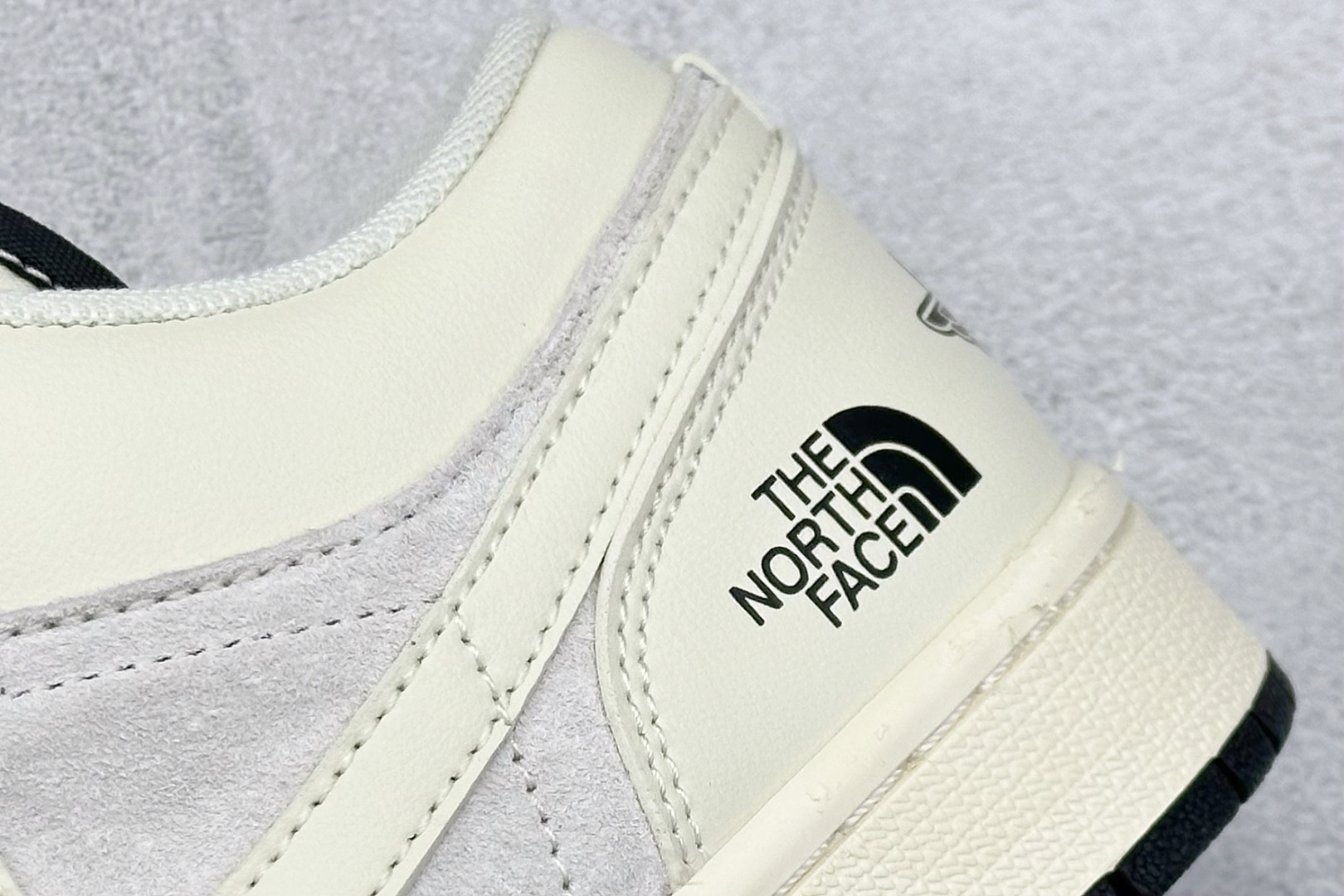 Fragment x Travis Scott x 北面联名 Air Jordan 1 Low 三方联名 XX2423-023