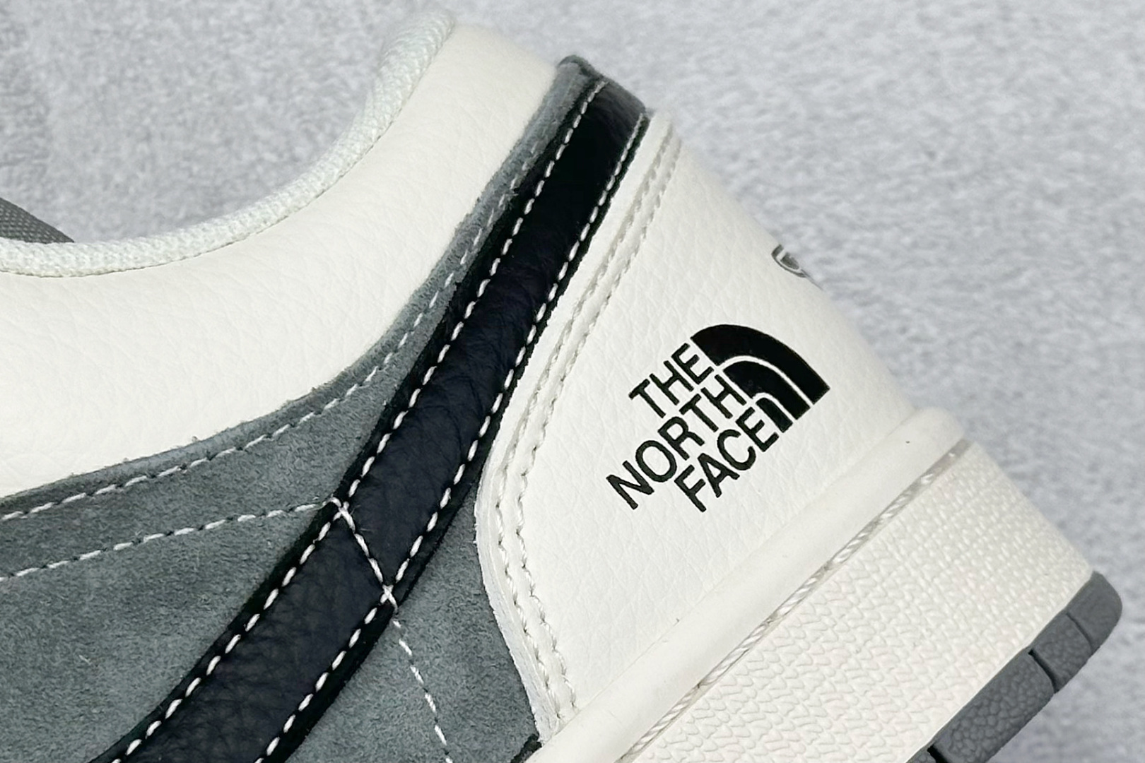 Fragment x Travis Scott x 北面联名 Air Jordan 1 Low 三方联名 XX2421-021