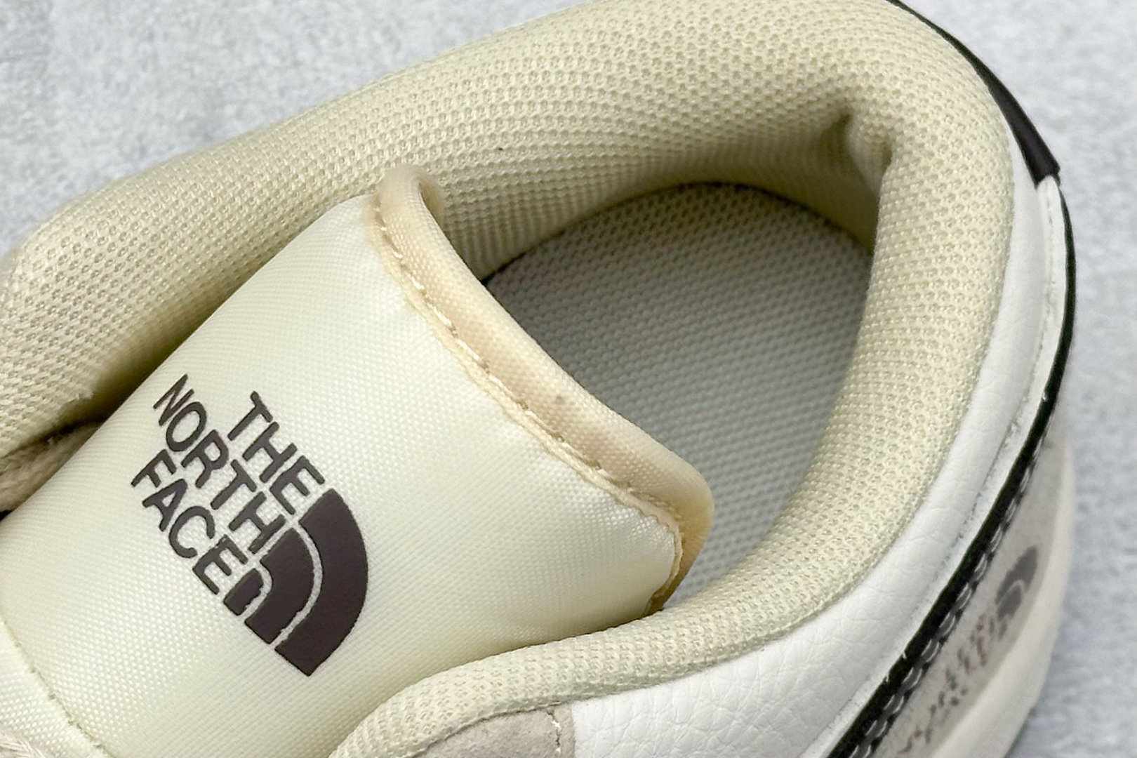 Fragment x Travis Scott x 北面联名 Air Jordan 1 Low 三方联名 XX2417-017