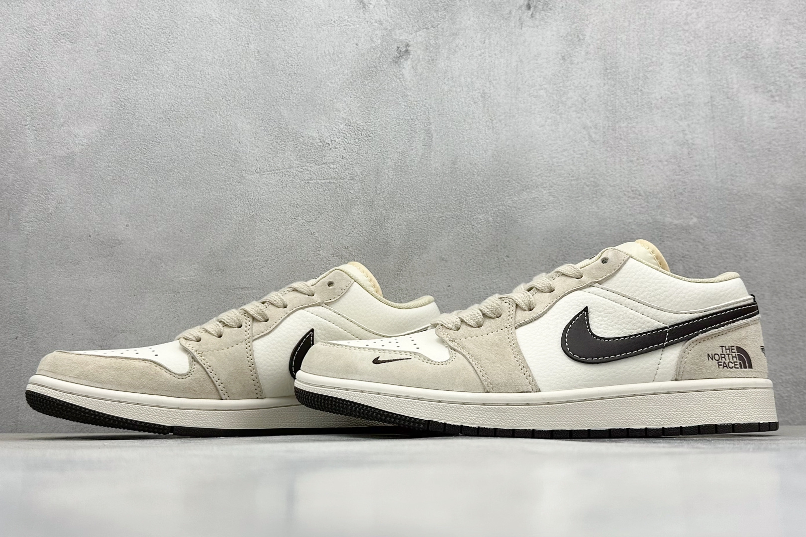 Fragment x Travis Scott x 北面联名 Air Jordan 1 Low 三方联名 XX2417-017