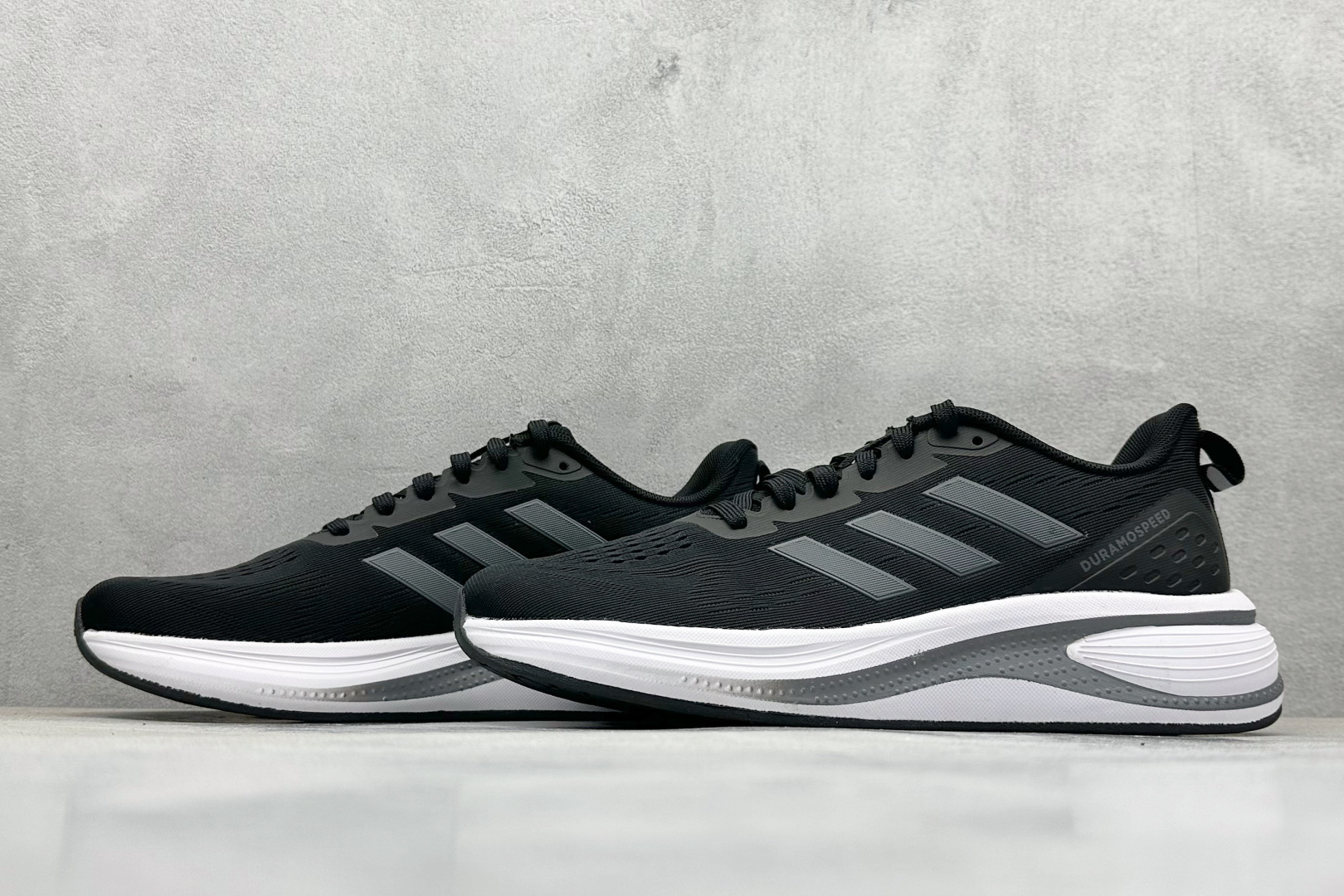 AD EQ/RUNNING SHOES 防滑耐磨厚底增高老爹鞋 随心畅跑舒适跑步运动鞋 GZ5828