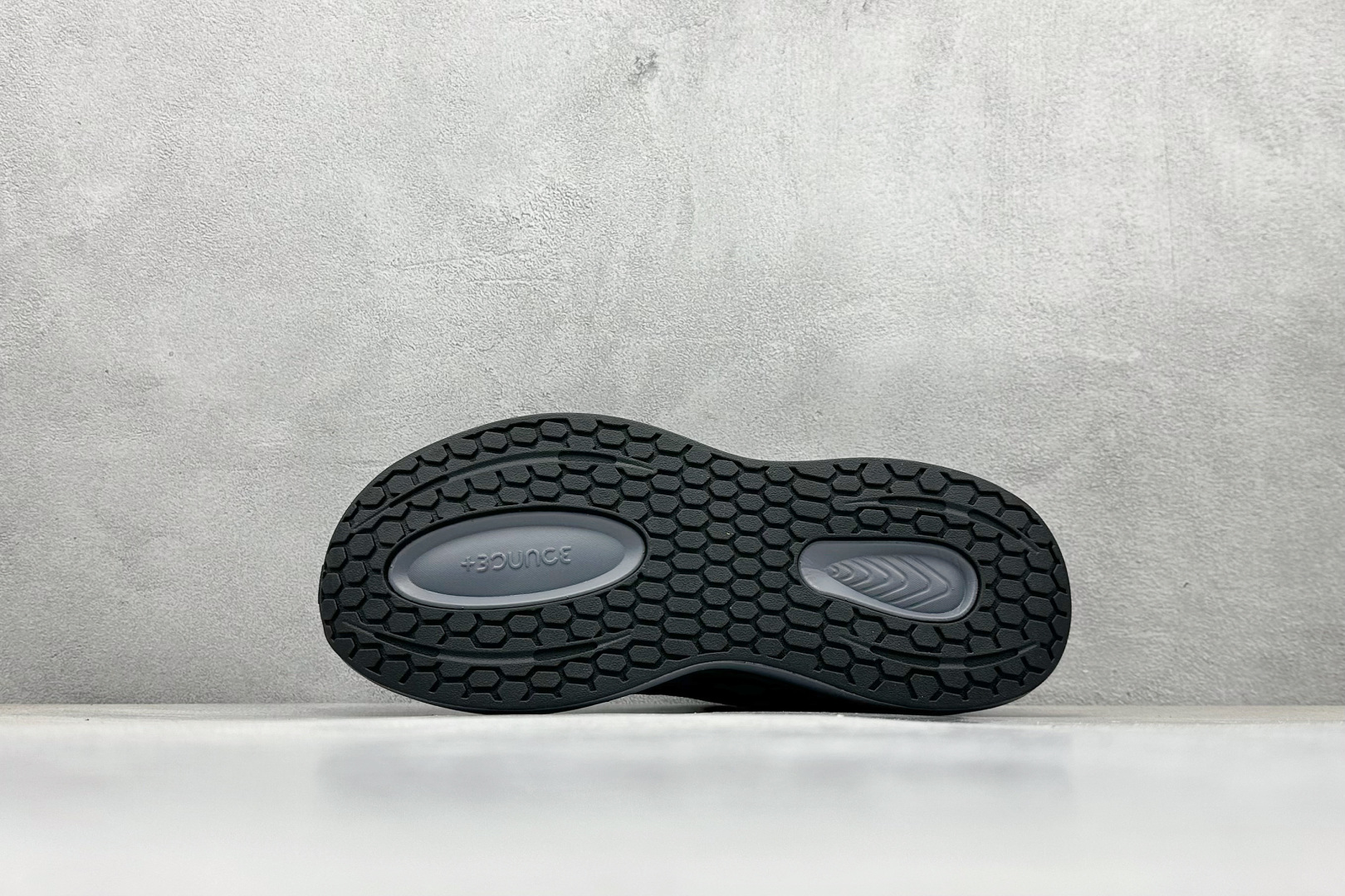 AD EQ/RUNNING SHOES 防滑耐磨厚底增高老爹鞋 随心畅跑舒适跑步运动鞋 GZ5818