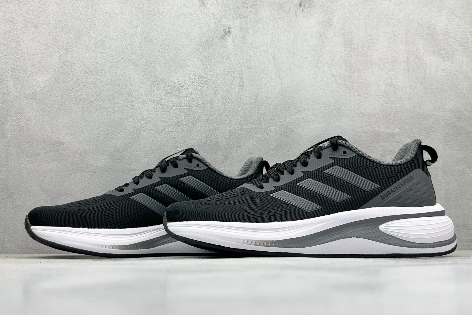 AD EQ/RUNNING SHOES 防滑耐磨厚底增高老爹鞋 随心畅跑舒适跑步运动鞋 GZ5822